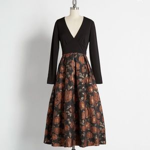 NWOT: Modcloth Black V-Neck Dress w/Floral Detail